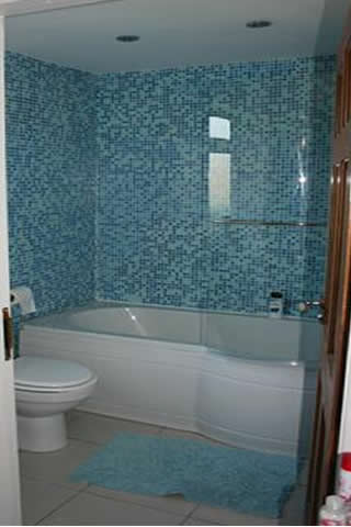 Scarletts Bathroom